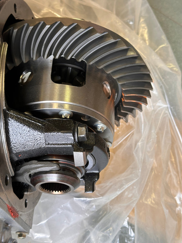 TOYOTA 41110-60A80 Carrier Assy, Differential, Rear Likely for Landcruiser VX, VXL