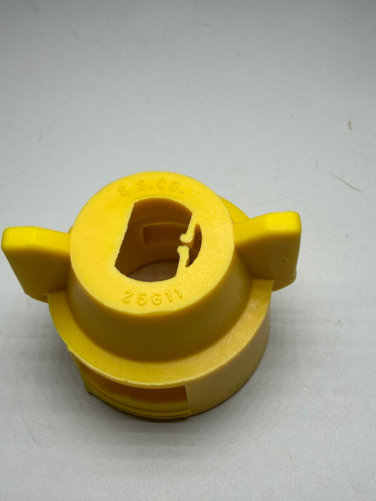 Quick TeeJet Yellow Cap, AIXR Tip & Strainer - Bag of 9