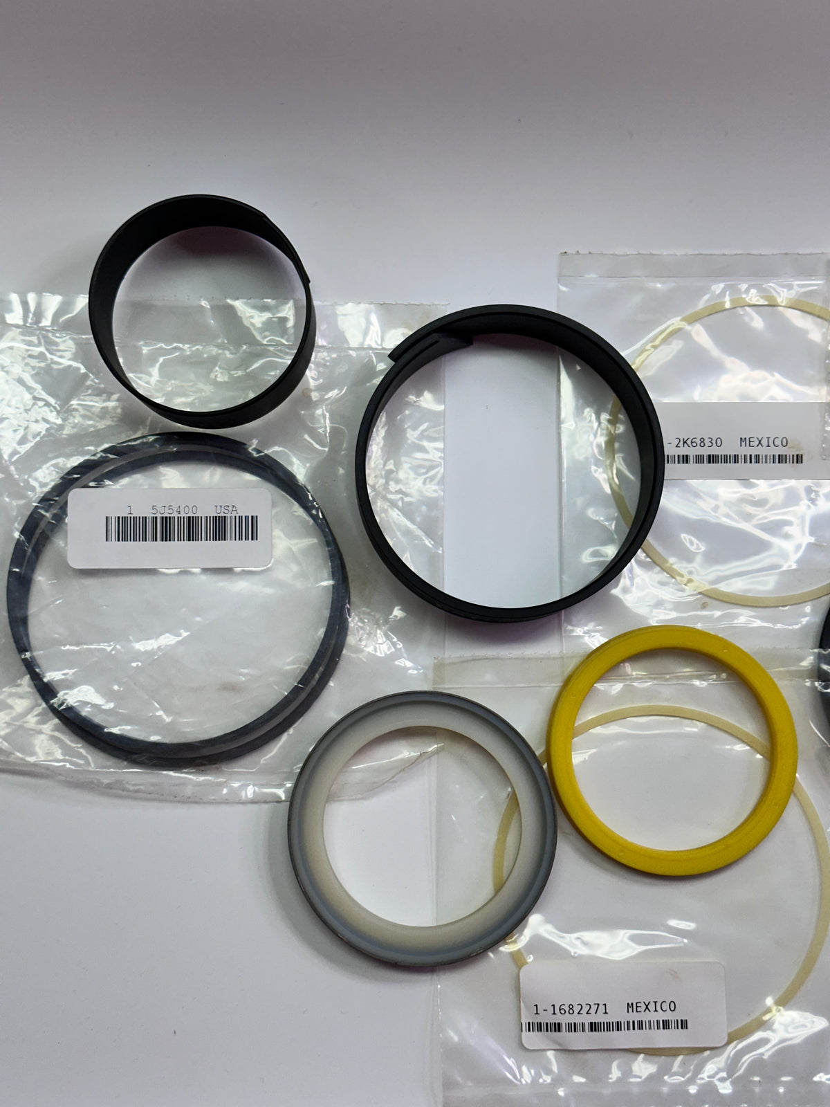 CAT 242-2548/01 Hydraulic Cylinder Seal Kit, 242-2548