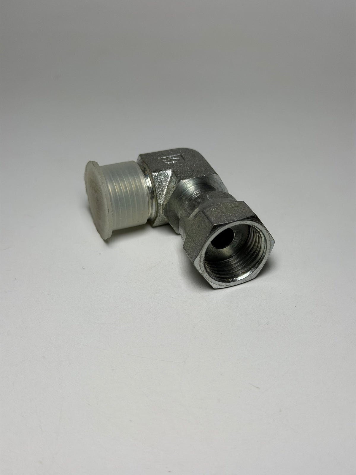 6V-9850 90° Elbow Adapter - Genuine CAT Part