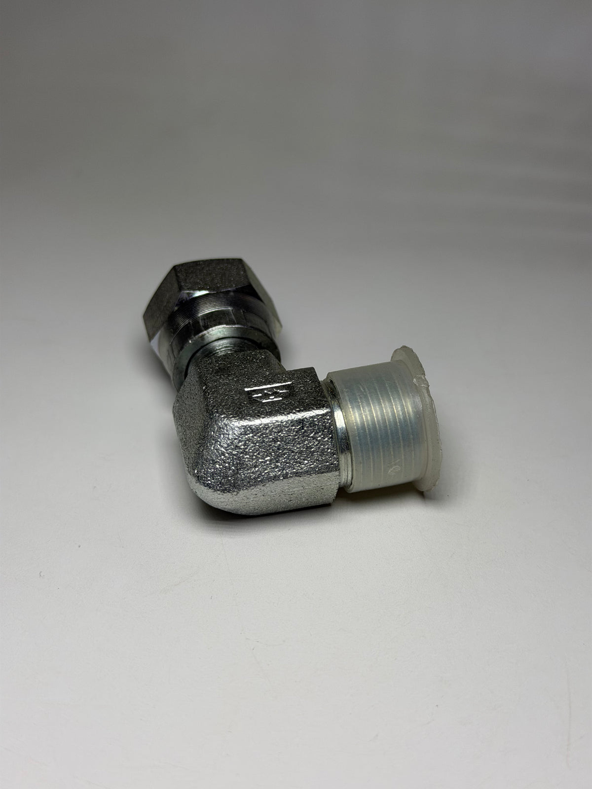 6V-9850 90° Elbow Adapter - Genuine CAT Part
