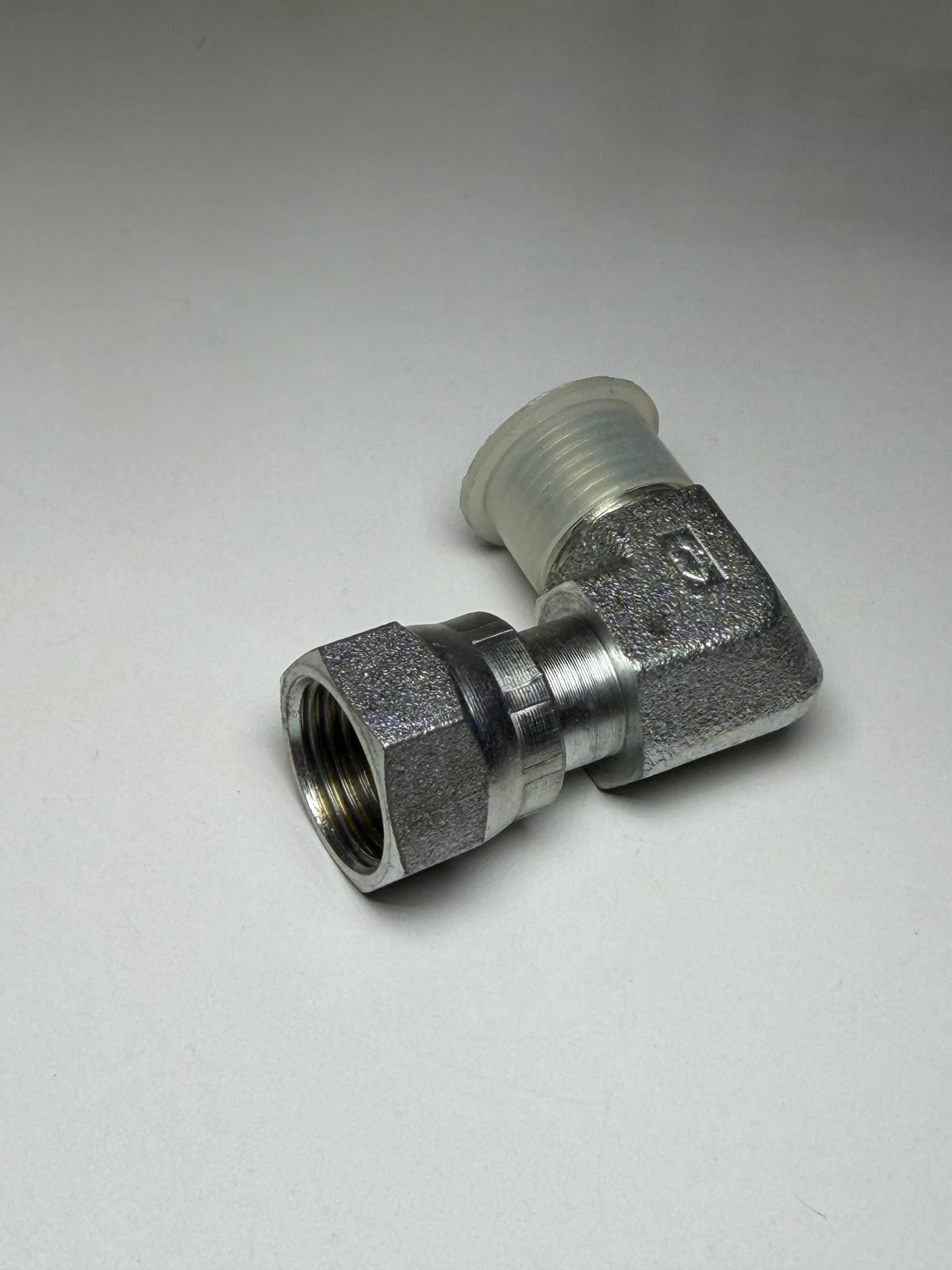 6V-9850 90° Elbow Adapter - Genuine CAT Part
