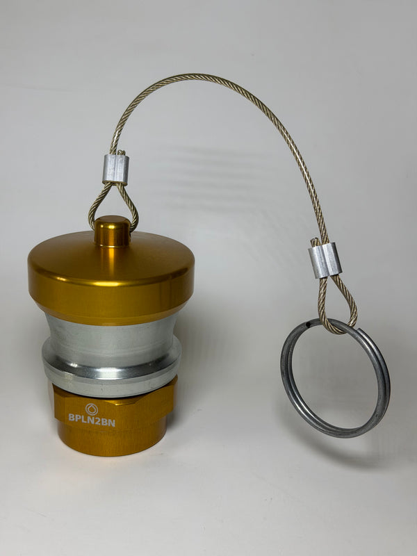 Banlaw BPLN2BNC Size 2 3/4" NPT Flush Face Nozzle with Cap, Gold