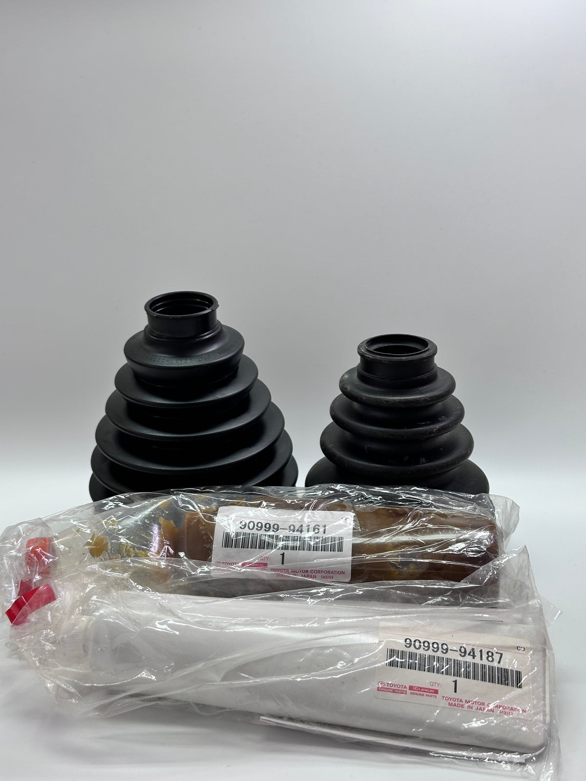 Toyota 04427-60142 Front CV Boot Kit, 120 Series — Missing Clips