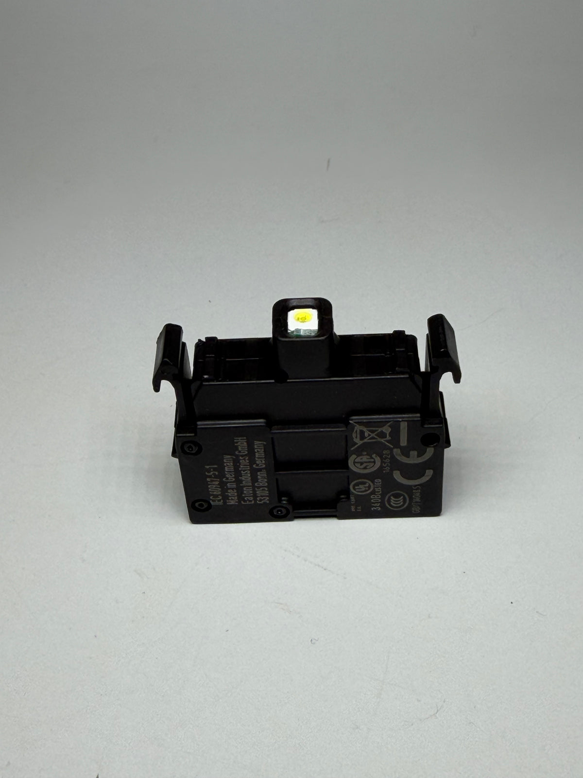 Eaton M22-LED-W White LED Light Block, 12-30V AC/DC