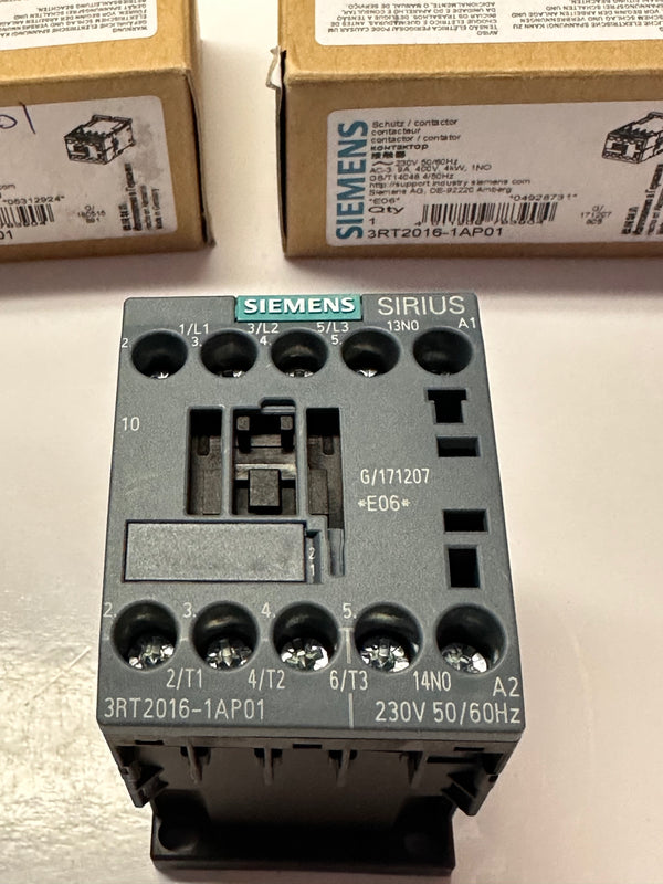 Siemens 3RT2016-1AP01 Power Contactor 9A, 400V