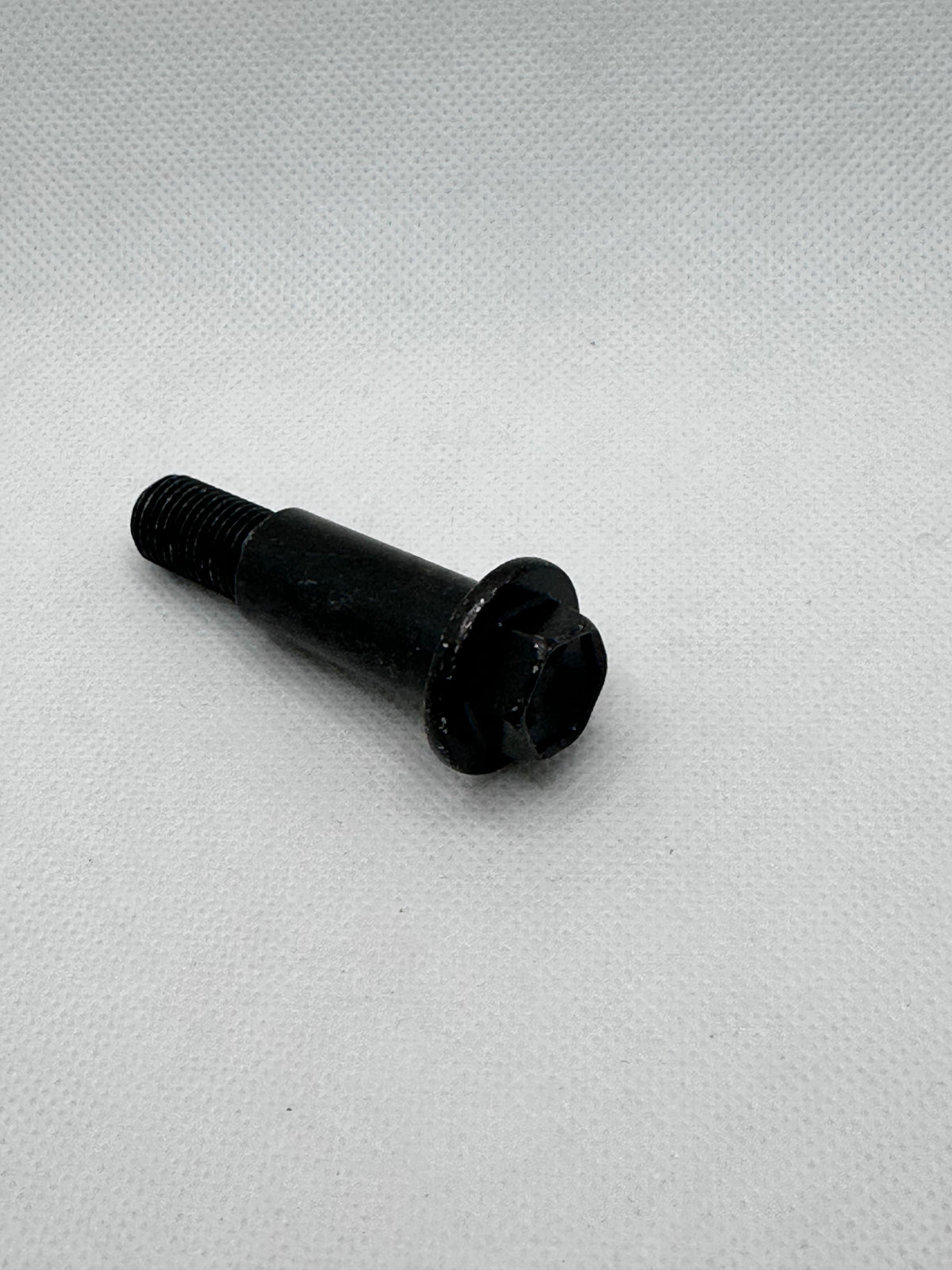 Toyota 90109-T0036 Seat Belt Bolt – Hilux