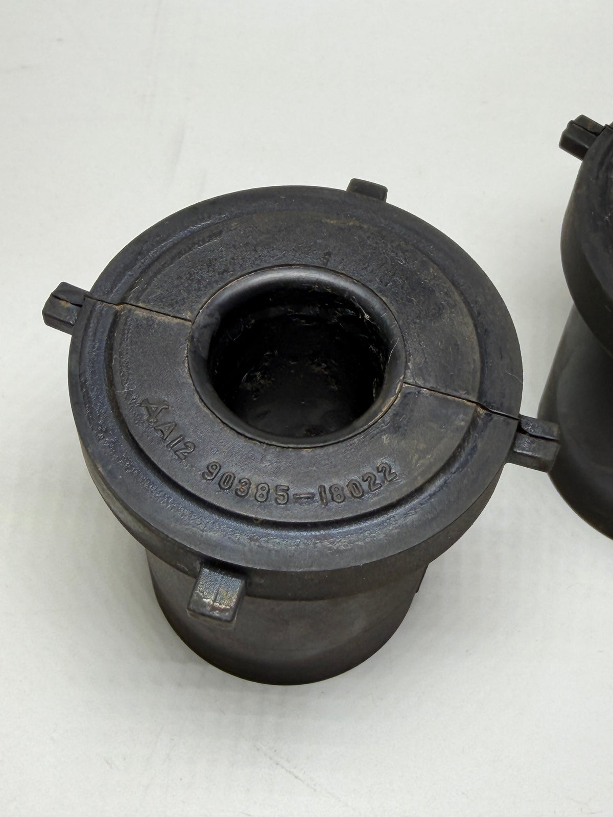 Toyota 90385-18022 Set of 2 Rear Leaf Spring Rubber Bush