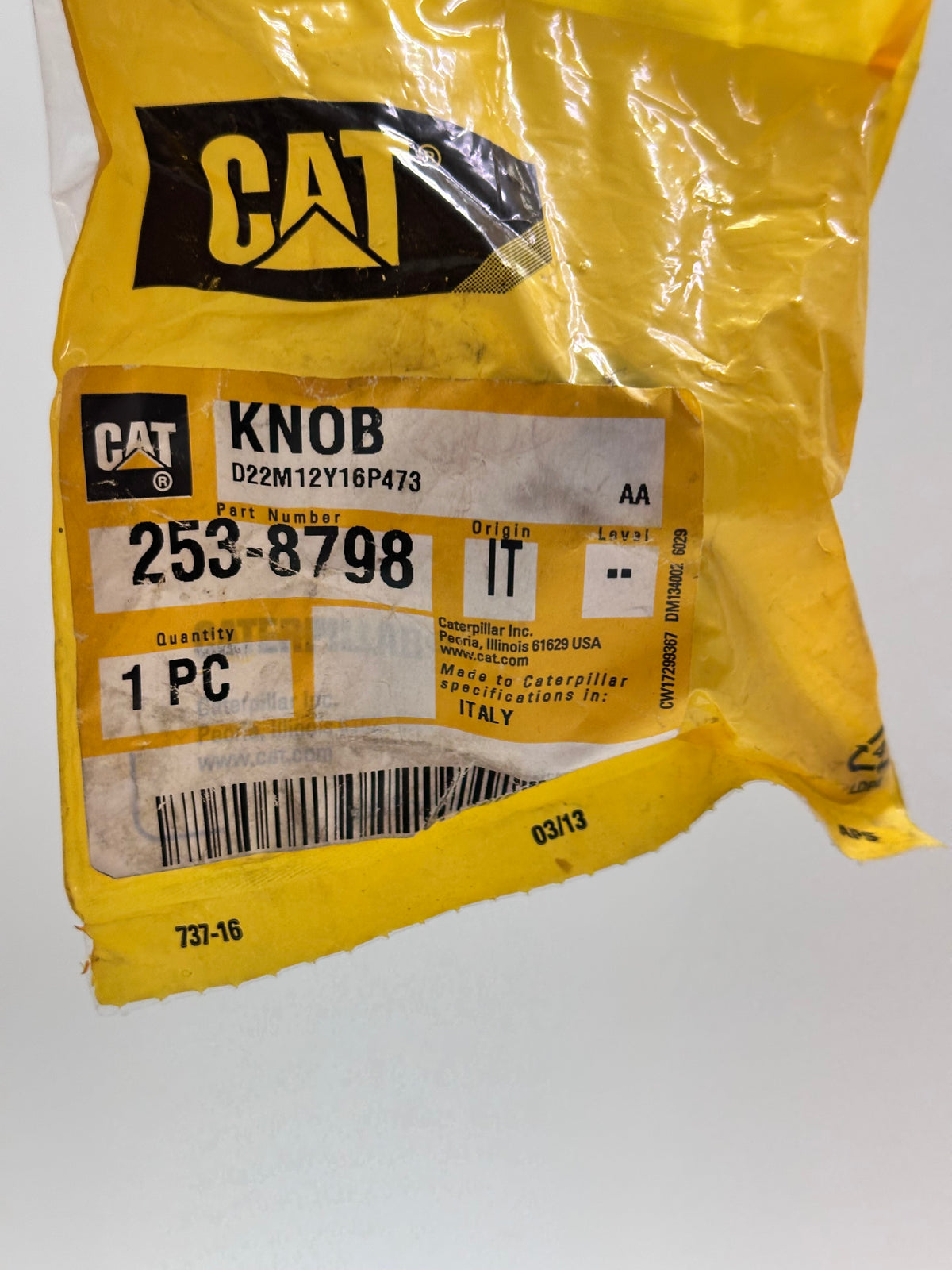 Caterpillar CAT 253-8798 Genuine Three-Lobed Knob with Threaded Stud