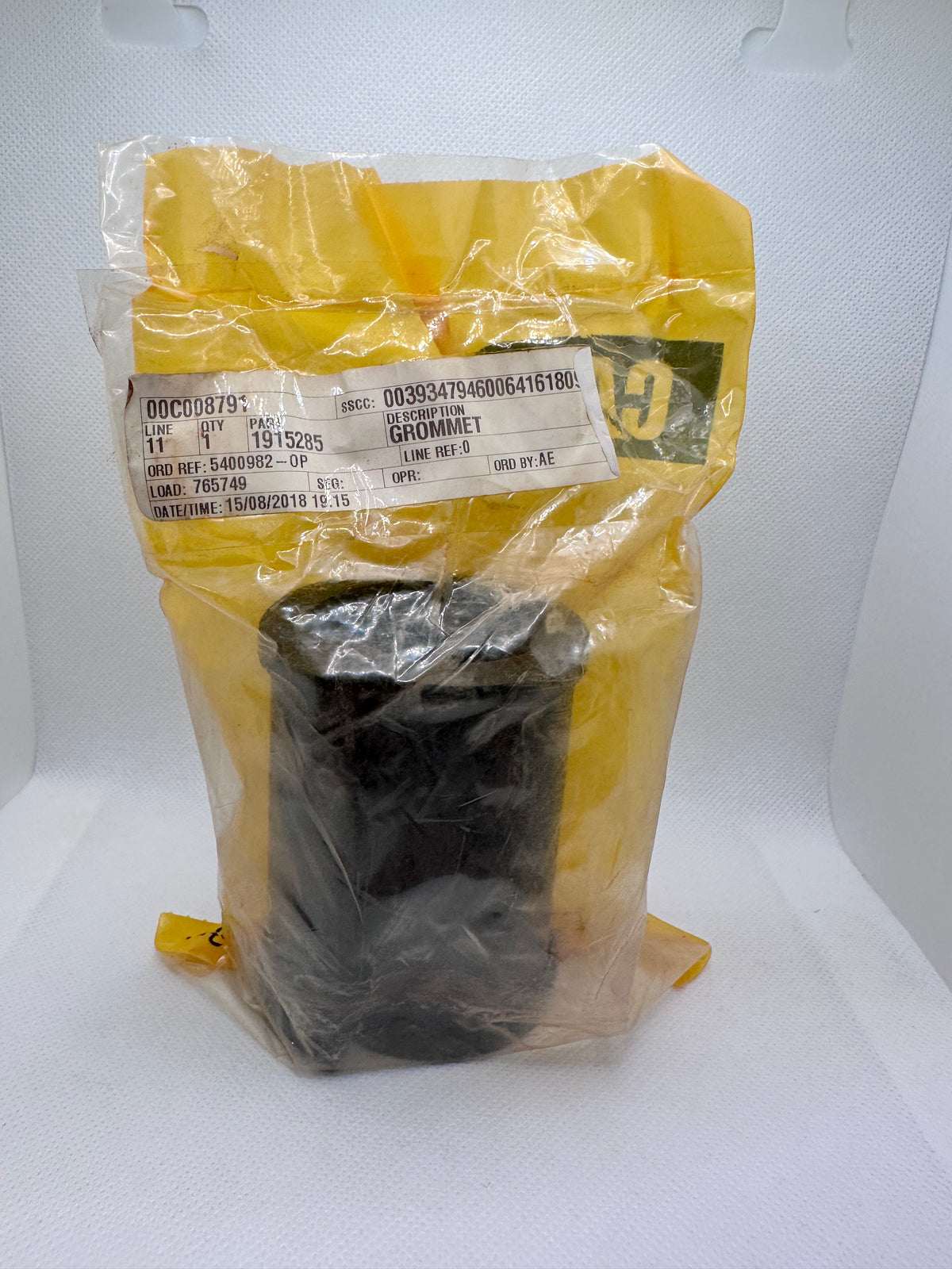 Caterpillar CAT 191-5285 Dual-Flange Rubber Grommet — 52 mm ID