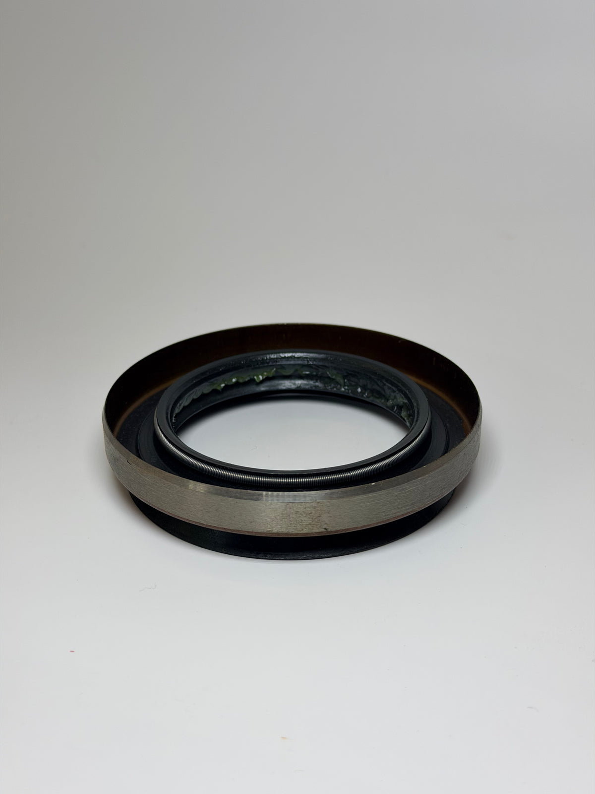 Isuzu 1096252021 Seal, OIl