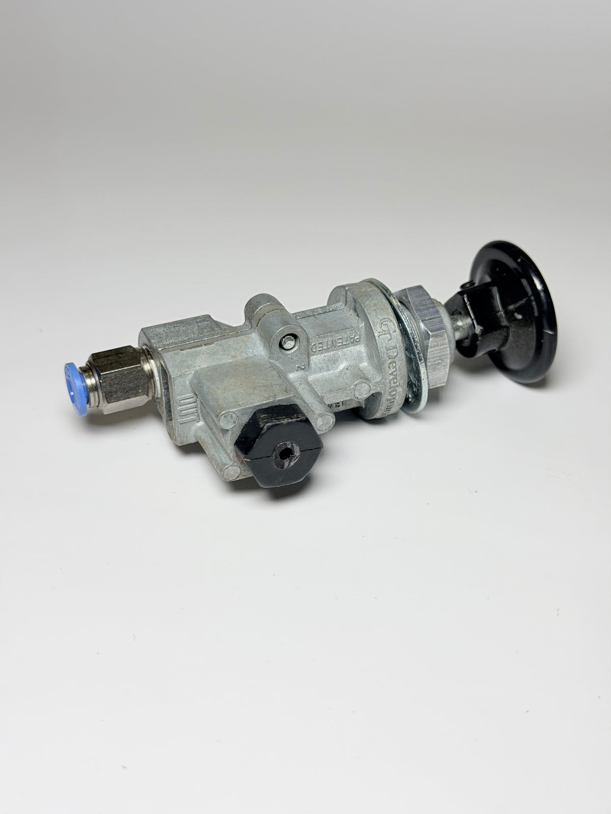 134-3 Air Seat Control Valve, 3-way push-pull pneumatic