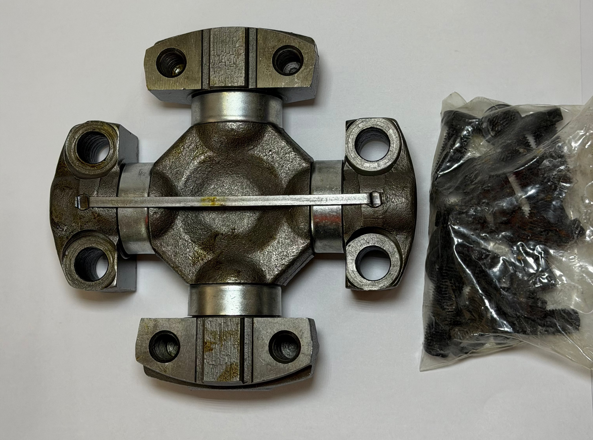 Manitowoc 9364101181 Universal Joint kit