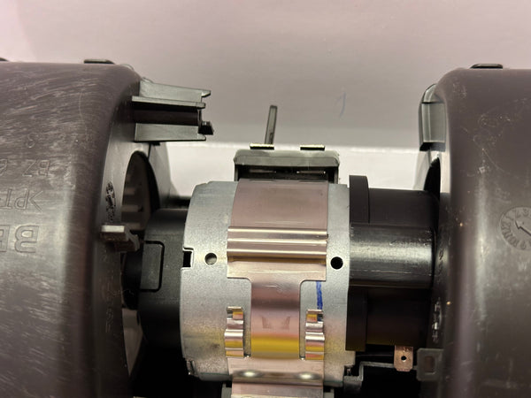 Volvo/BEHR 20926019 Heating/Cooling interior Blower Motor
