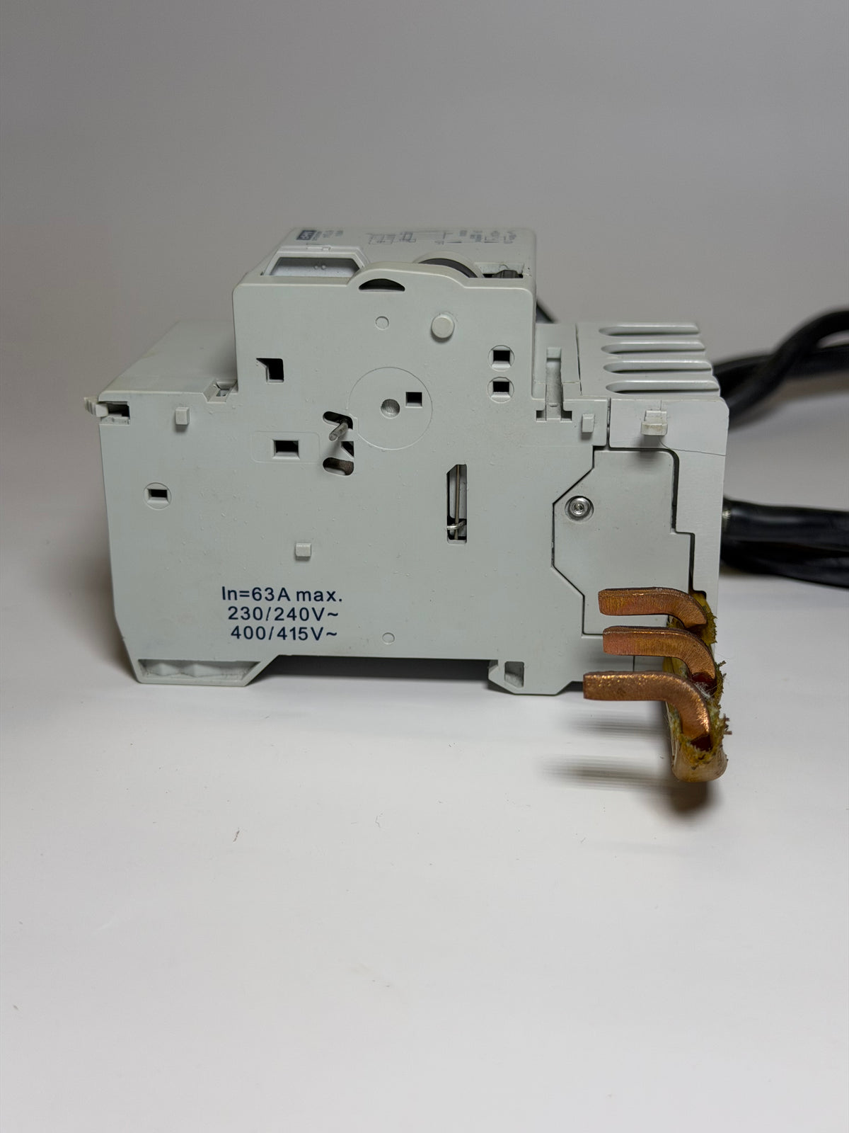 NHP DIN-T DINSAFE Series DSRCM63303PN Add-On Block, Clip-on, 63A, 3 Pole