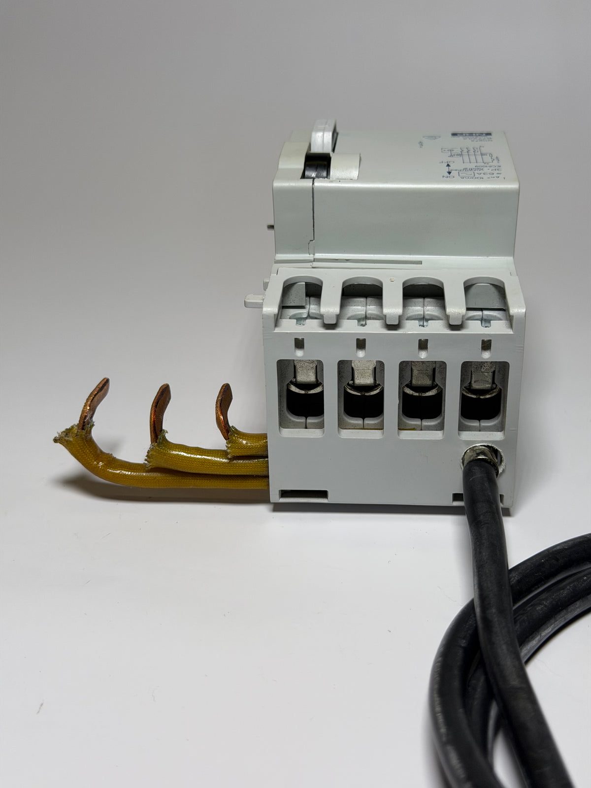NHP DIN-T DINSAFE Series DSRCM63303PN Add-On Block, Clip-on, 63A, 3 Pole