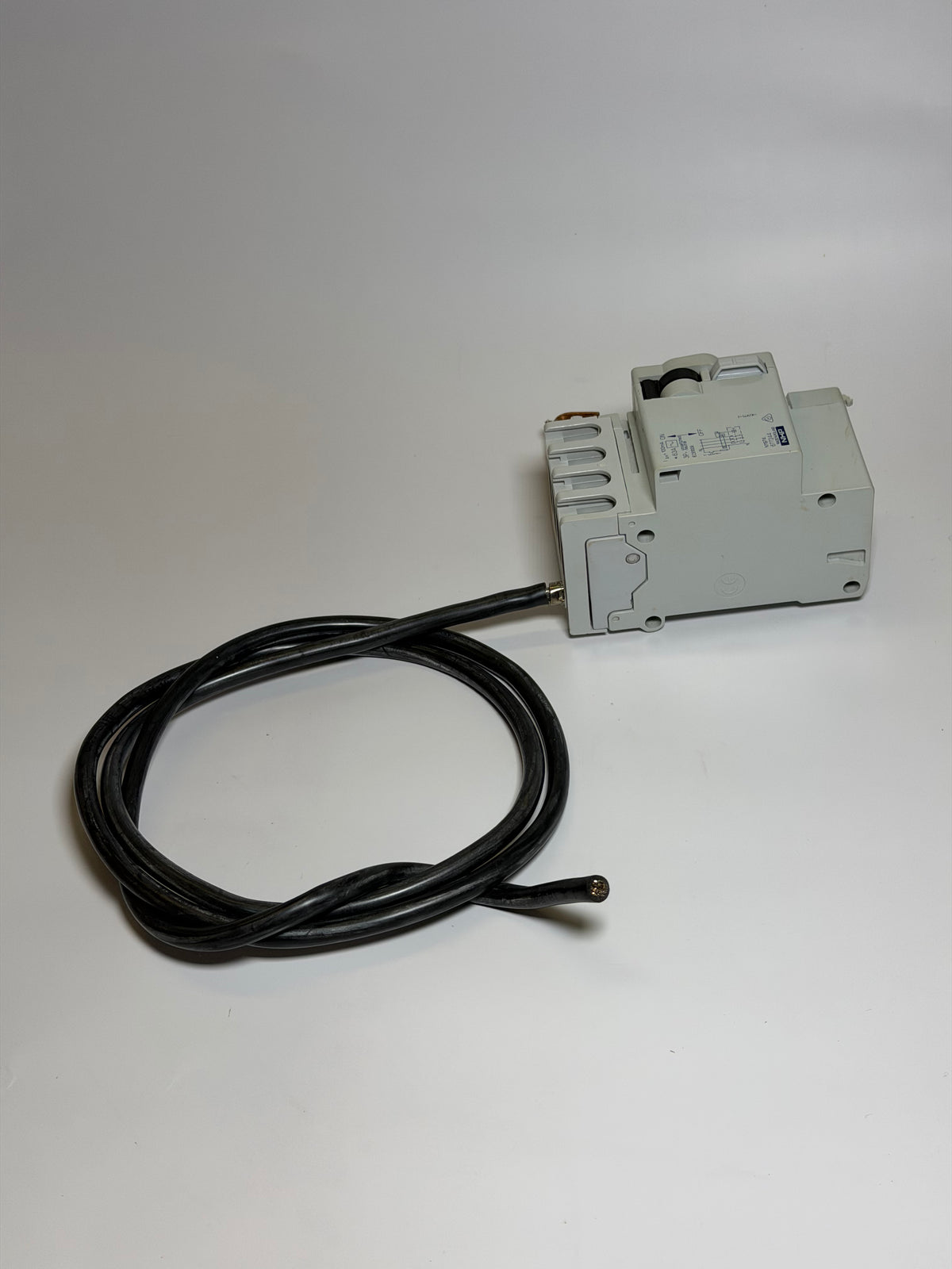 NHP DIN-T DINSAFE Series DSRCM63303PN Add-On Block, Clip-on, 63A, 3 Pole