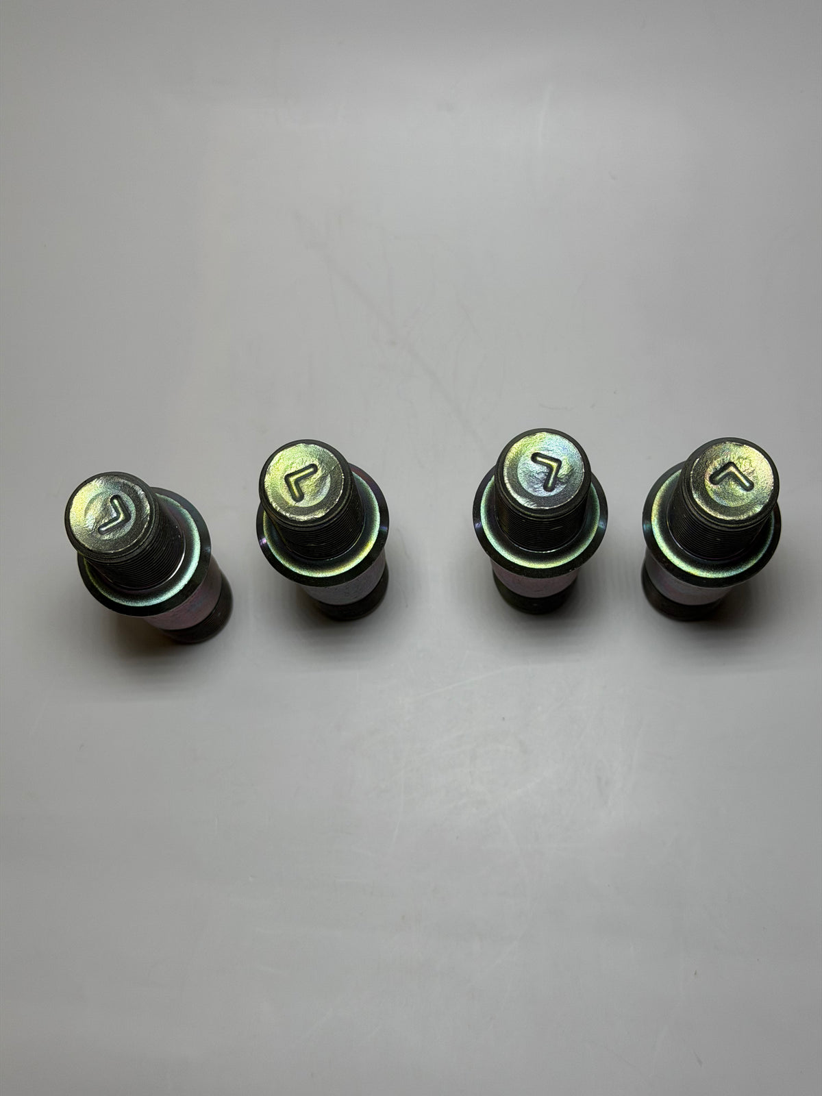 Isuzu 8970815852 Genuine Rear Wheel Pin, Bag of 4