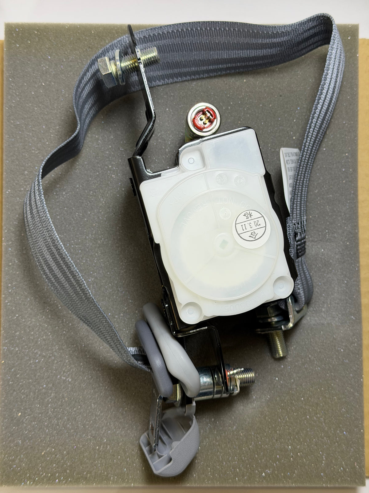 Mitsubishi MK620645 Genuine Seat Belt Assembly