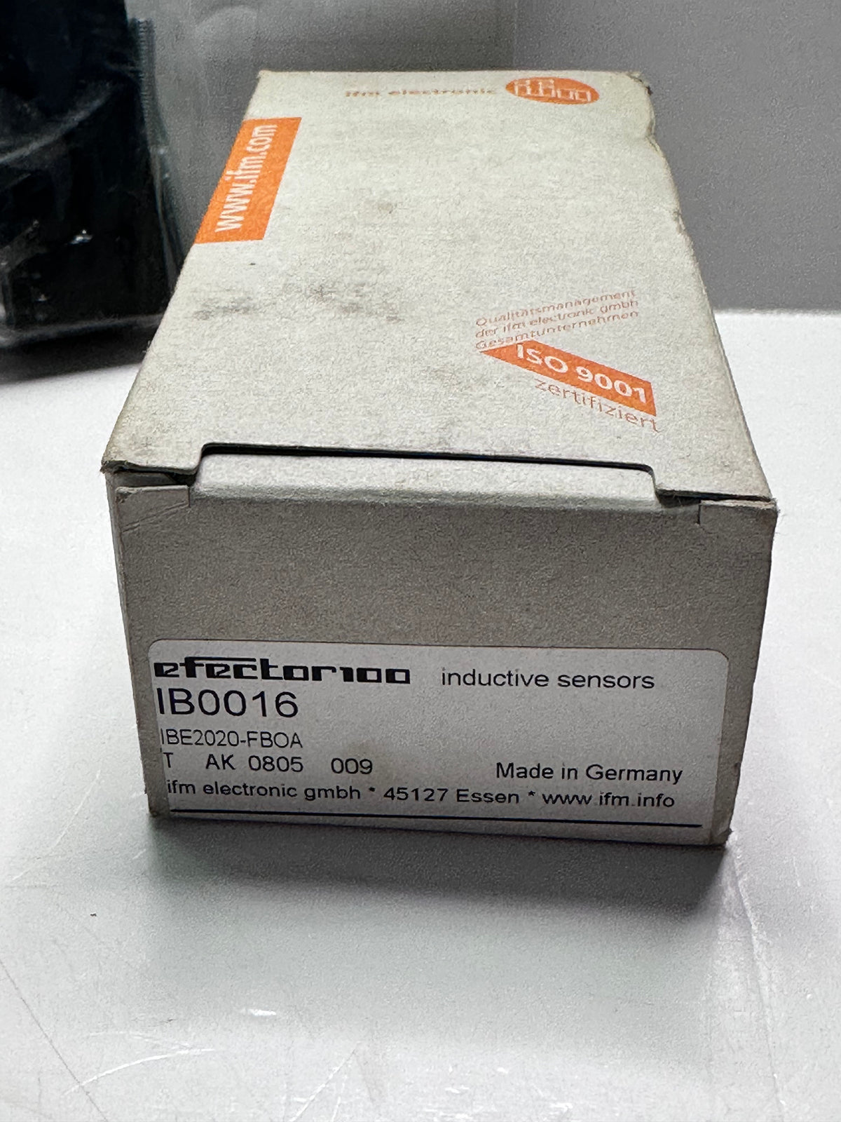 iFm IBE2020-FBOA IB0016 Barrel Inductive Proximity Sensor - Efector