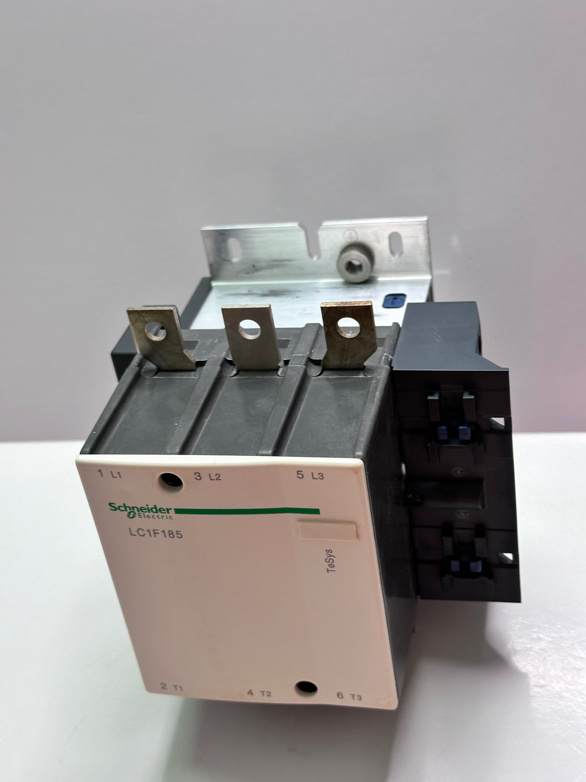 LC1F185 Contactor TeSys F,3P(3NO), AC-3, <=440V 185A without coil