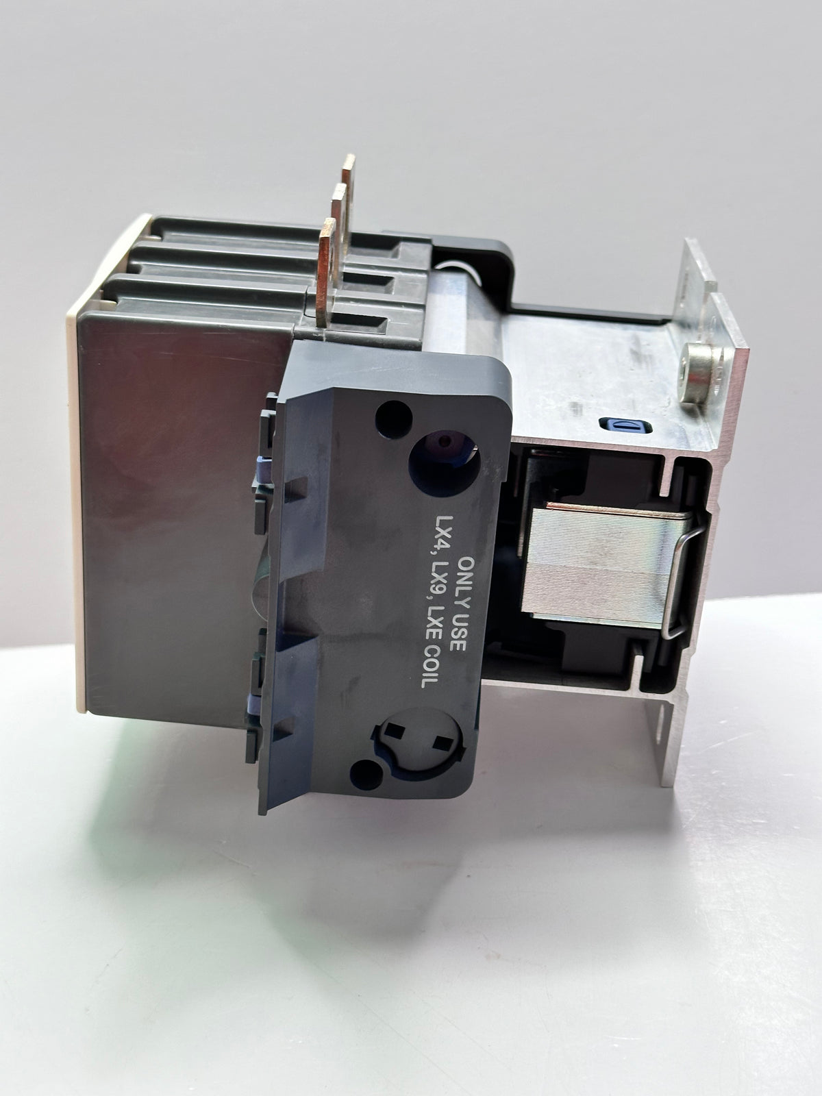 LC1F185 Contactor TeSys F,3P(3NO), AC-3, <=440V 185A without coil