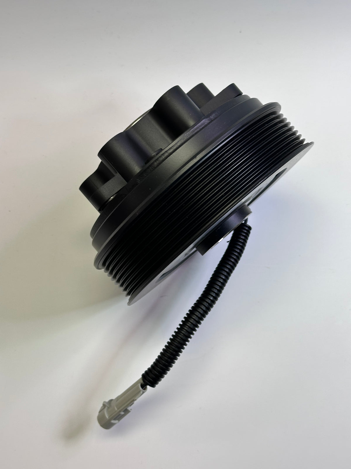 Genuine Cummins 3928865 Engine Cooling Fan Clutch