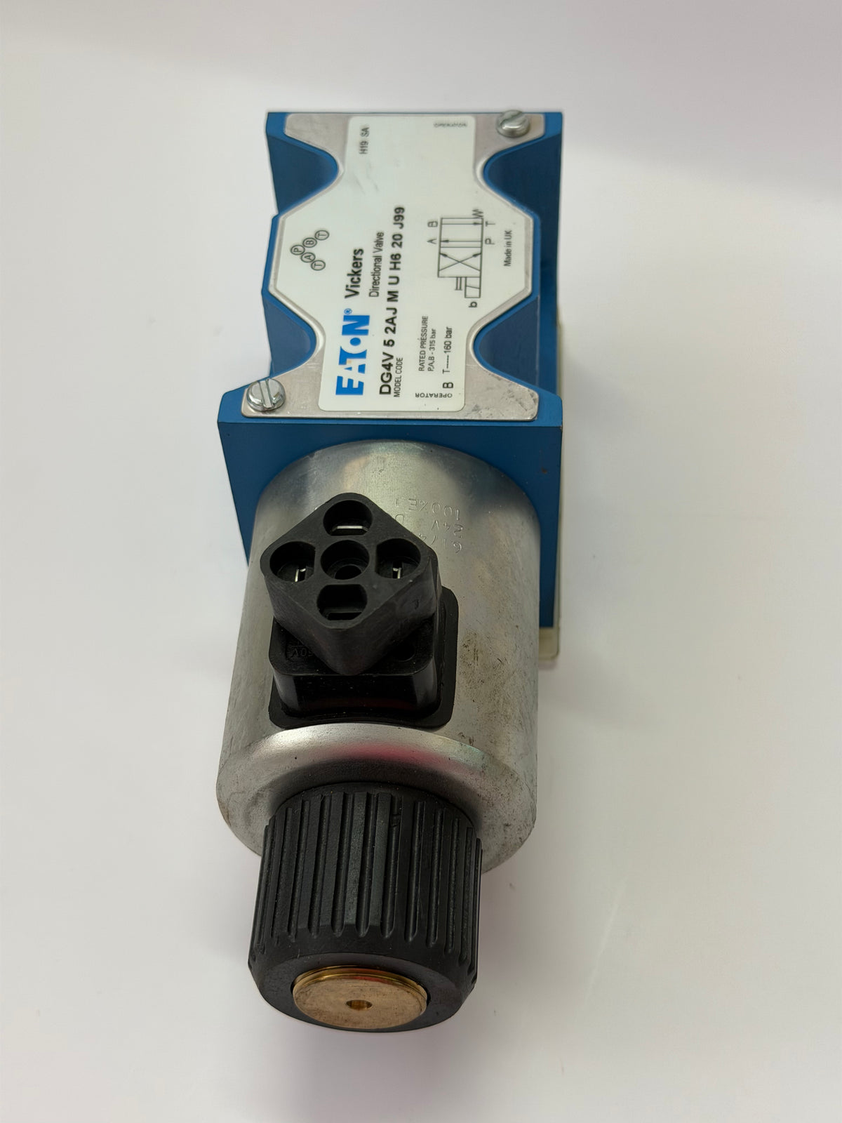 Eaton Vickers DG4V52AJMUH620 Solenoid Operated Direction Valve, 24V - 616768