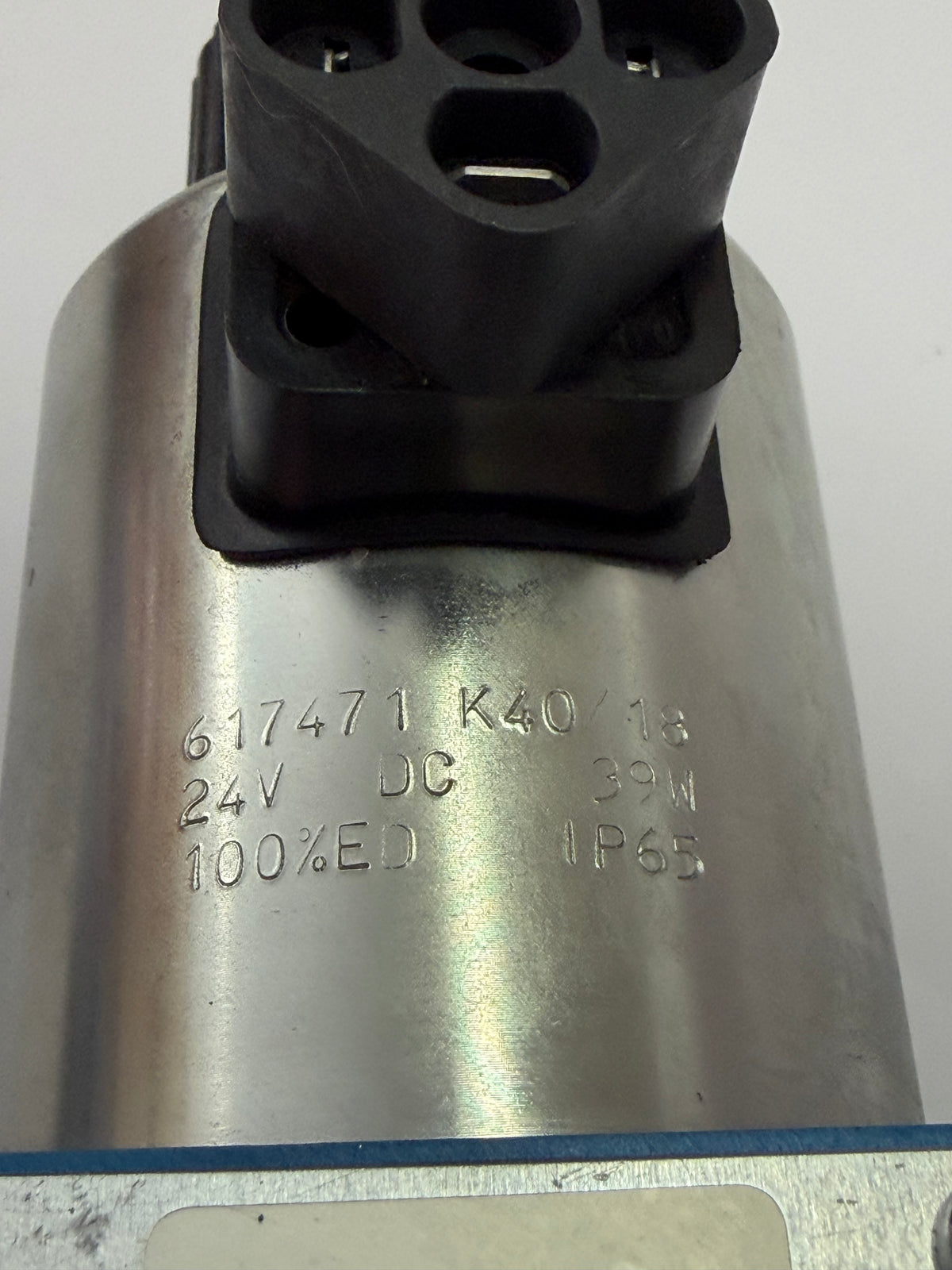 Eaton Vickers DG4V52AJMUH620 Solenoid Operated Direction Valve, 24V - 616768