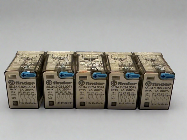 Finder 55.34.9.024.0074 Plug-in Relay 7A, 24V DC, 4PDT