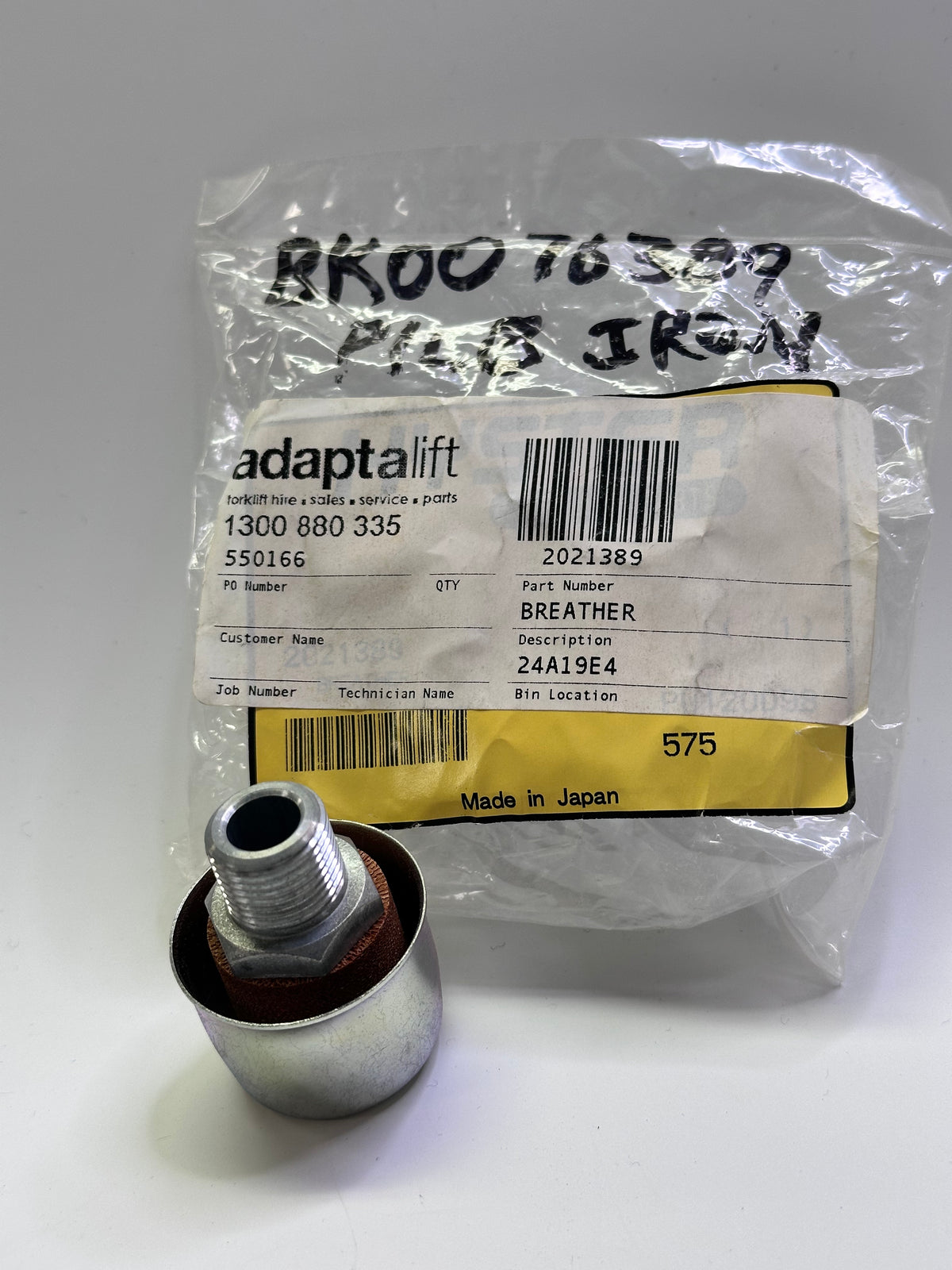 Hyster 2021389 Genuine Breather Assembly — 904330100