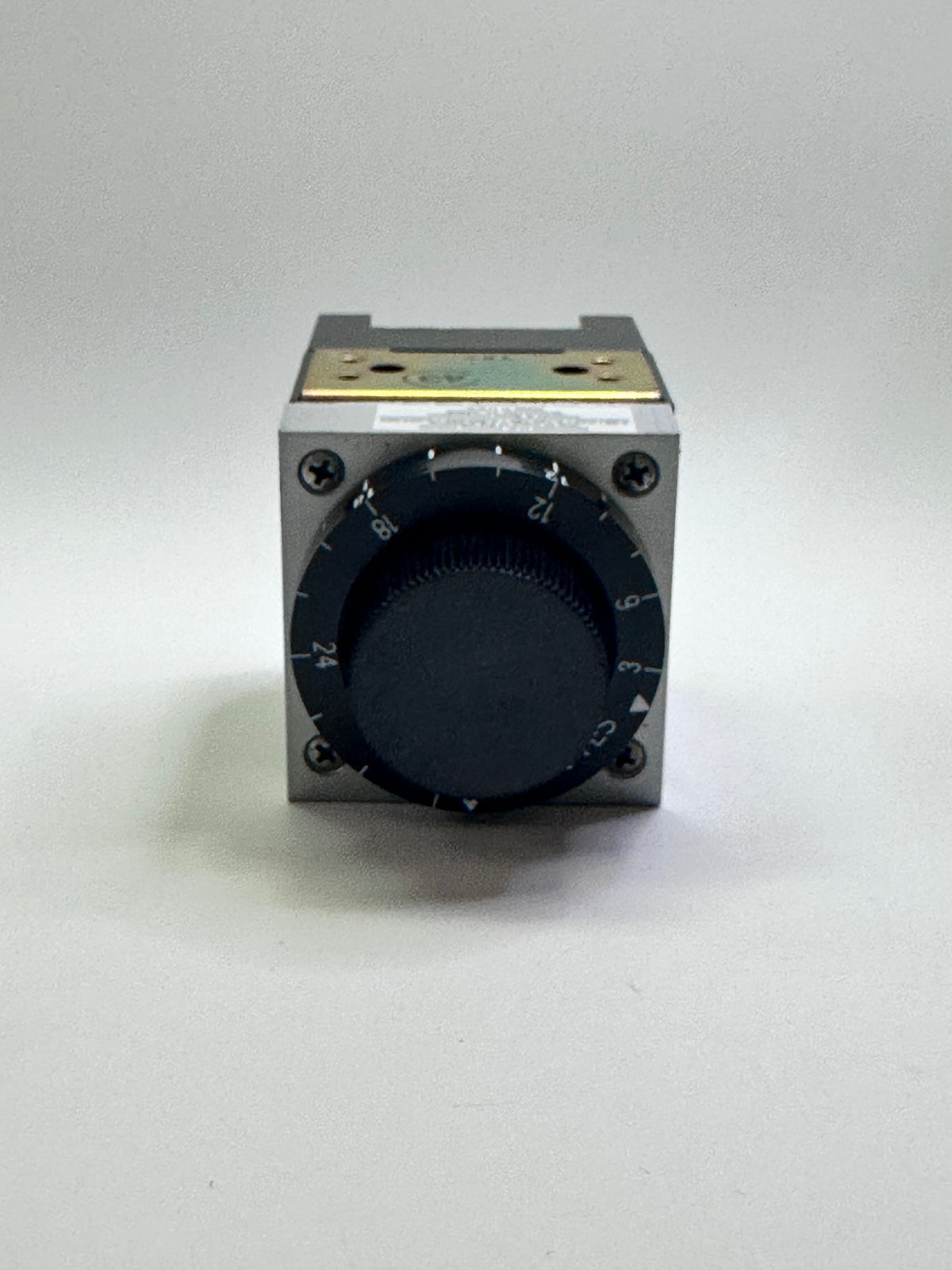 Agastat 7022VH Off-Delay Timing Relay, 2PDT, 3–30 Minutes