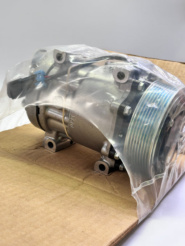 SD7H15 A/C Compressor U4417/4417 24V