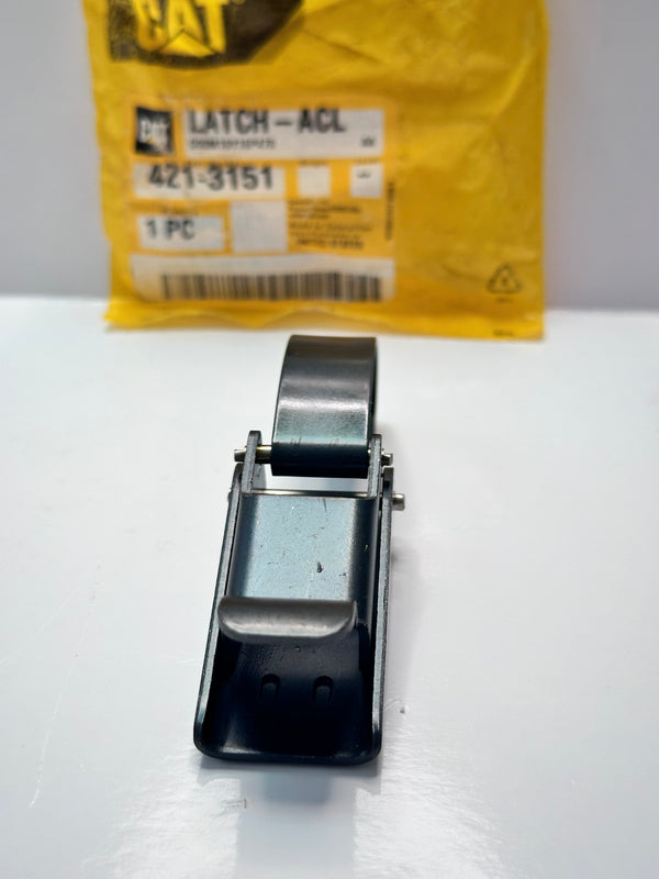 Caterpillar CAT 421-3151 ACL, Air Cleaner Draw Latch