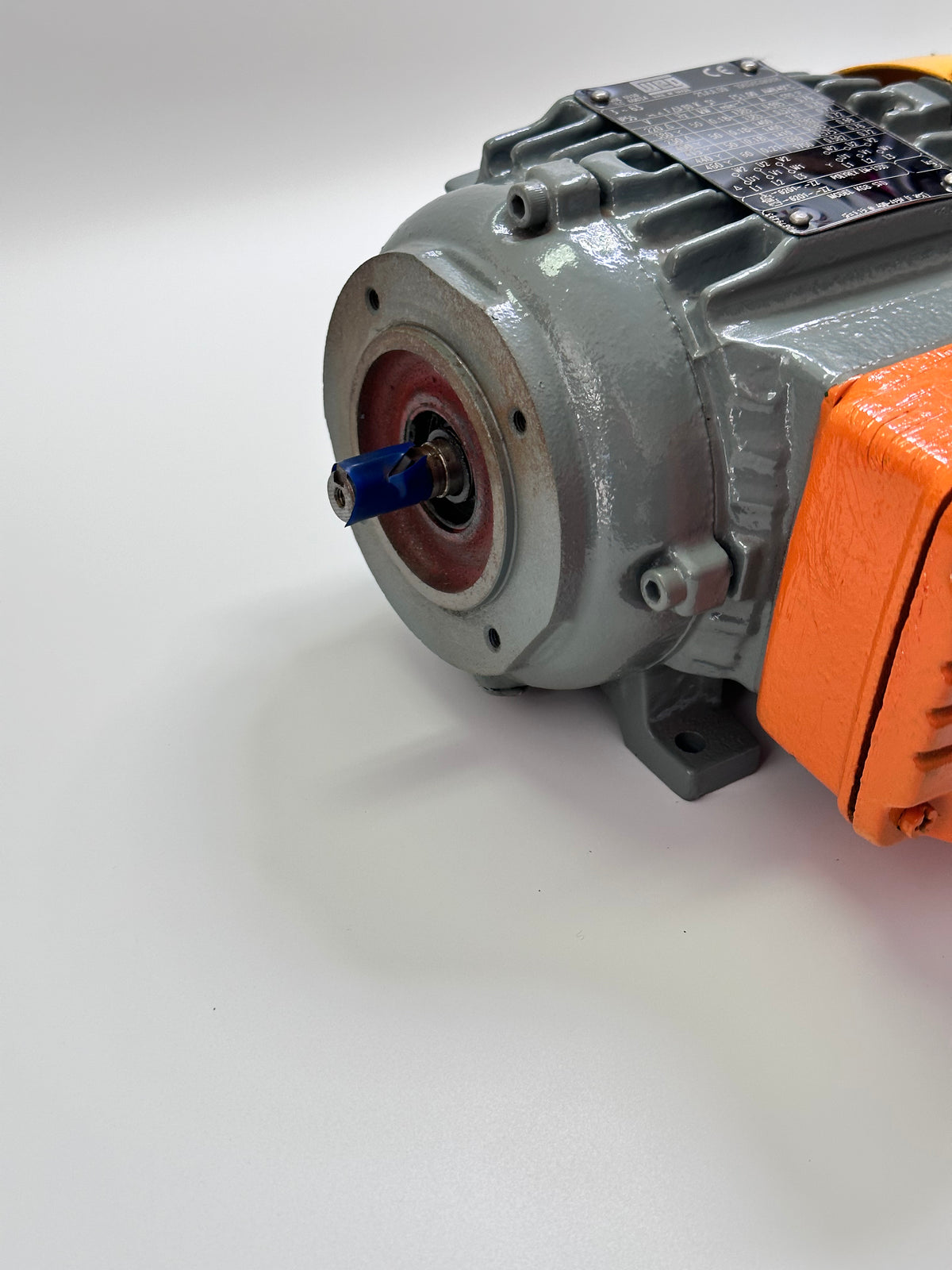 WEG K08 STD 0.18kW Three-Phase Induction Motor — Frame 63, 4-Pole