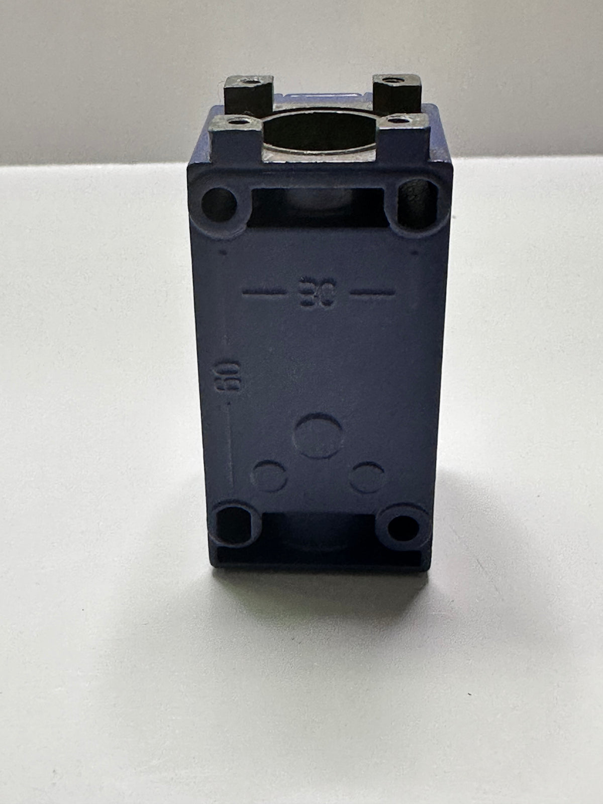 XCKJ4H29 Limit Switch Body with Contact, Cable Entry