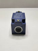 Telemecanique XCK-J4H29 Limit Switch Body with Contact, Cable Entry