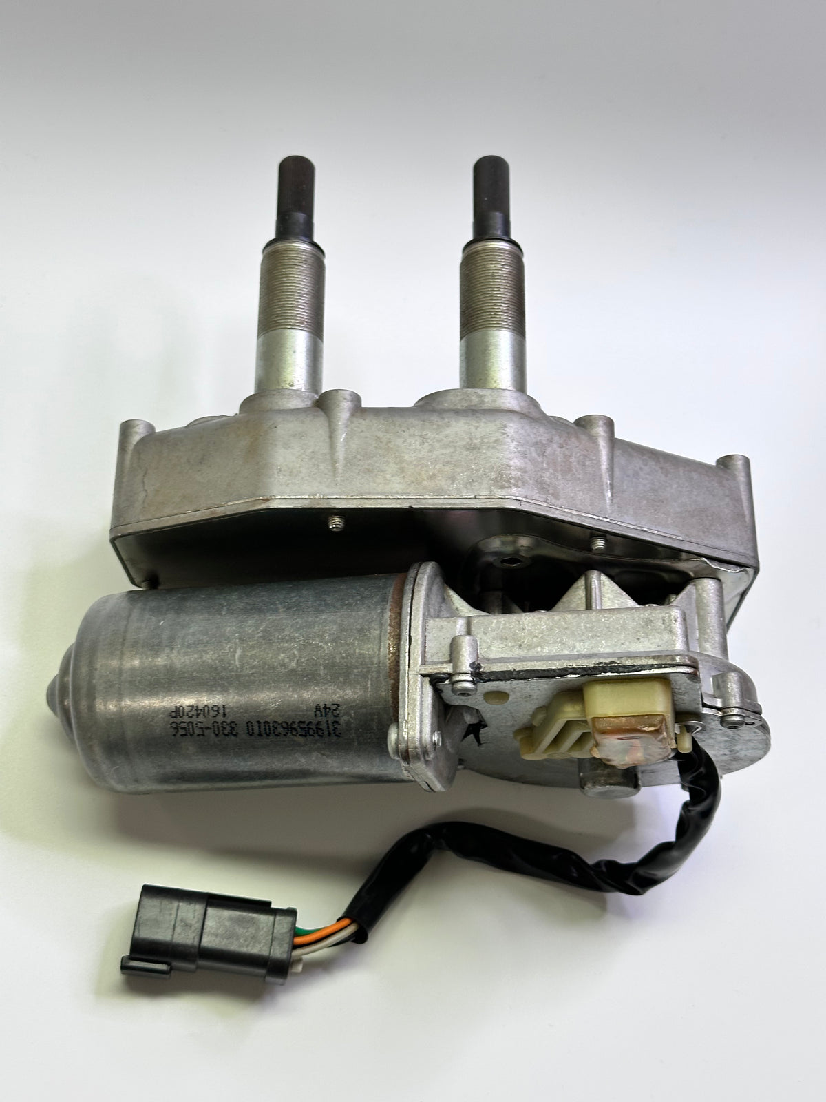 330-5056 24V Wiper Motor Assembly - Genuine CAT part