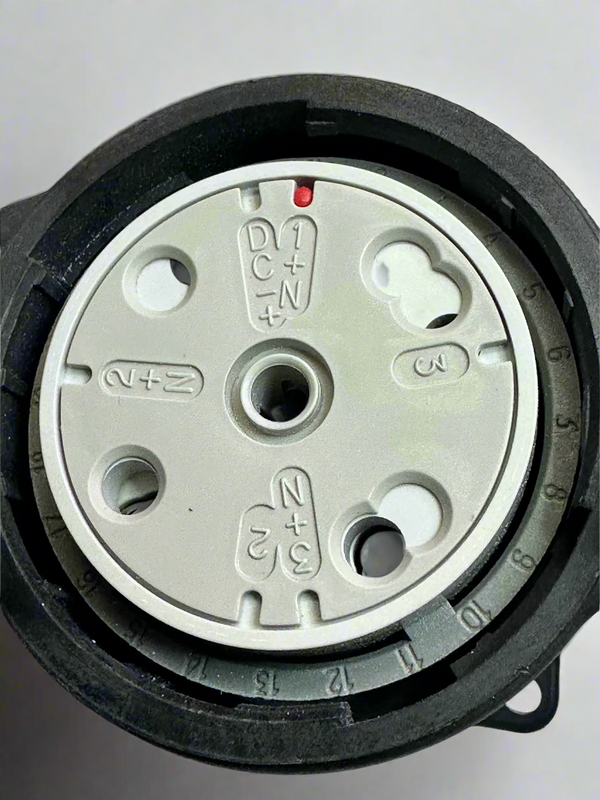 Marechal DS3, 5 40A 415V Socket Outlet 31 44035 - Black