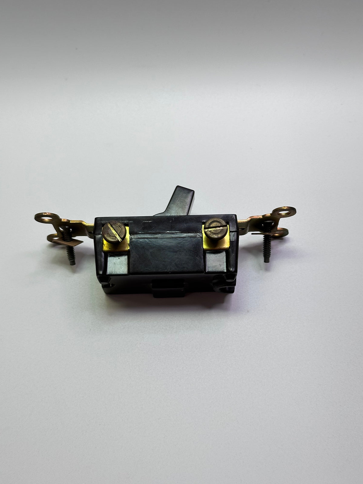 GE 5901-1 Single Pole AC Quiet Switch 15A 120/277V
