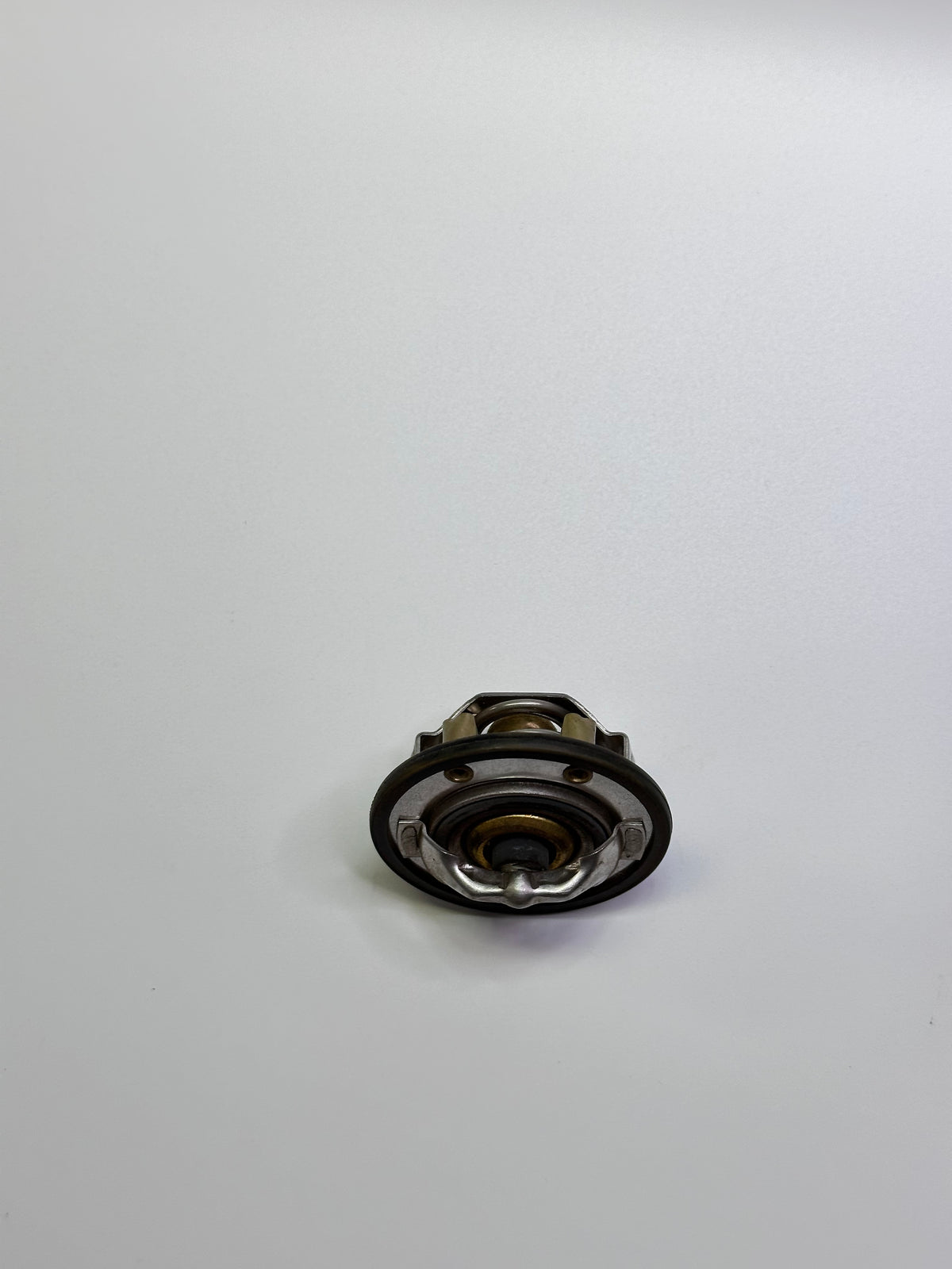 Isuzu 8973007902 Engine Thermostat