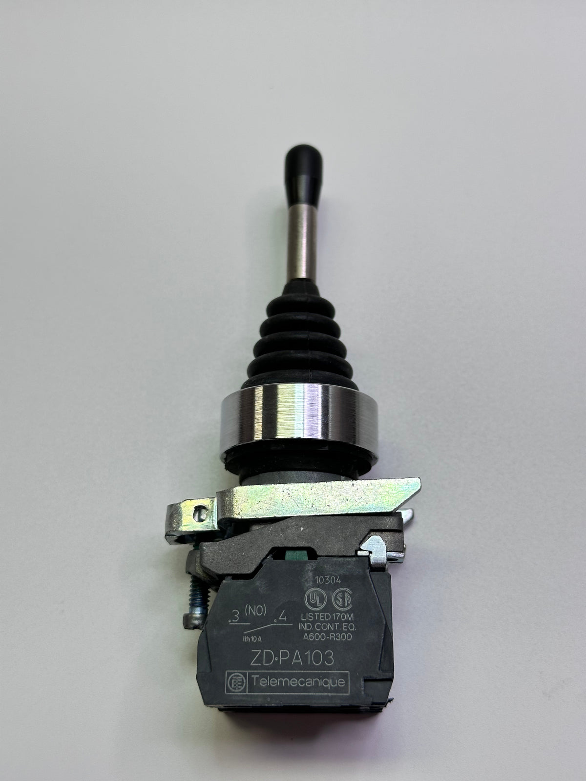 Harmony XD4PA22 Spring Return Joystick Controller 088741