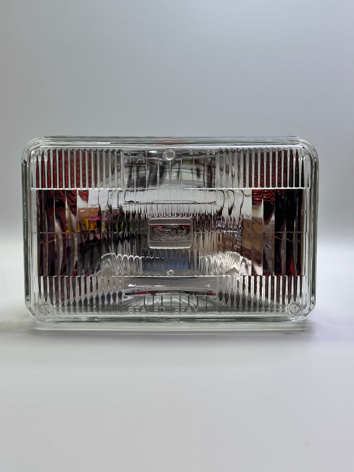 26011-Z5000 24V, 55W Sealed Beam Head Lamp for Nissan Diesel Motor Co. Ltd. - ASDR10