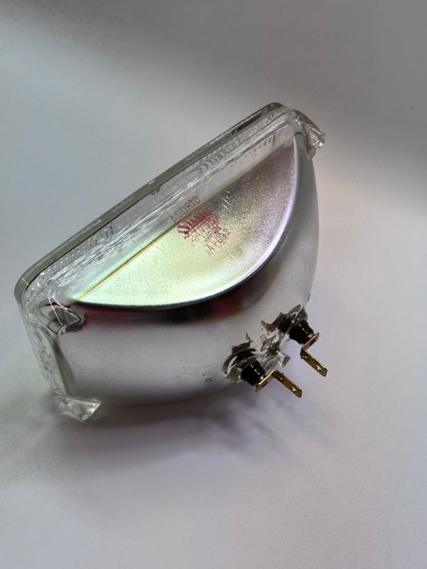26011-Z5000 24V, 55W Sealed Beam Head Lamp for Nissan Diesel Motor Co. Ltd. - ASDR10