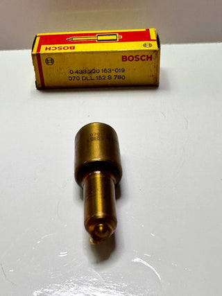 Bosch 0 433 220 163 DLL 152 S 780 Nozzle for MTU 00133220163 Injector