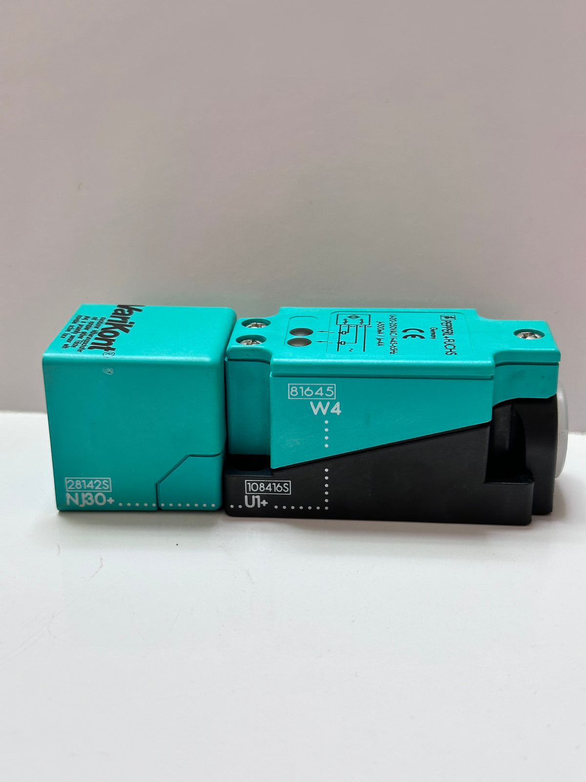 Pepperl + Fuchs NJ30+U1+W4 Inductive Sensor 088759