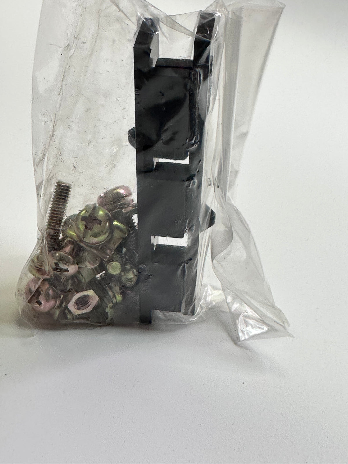 Toshiba M30B No-Fuse Circuit Breaker, 0.9 A, 3 Pole