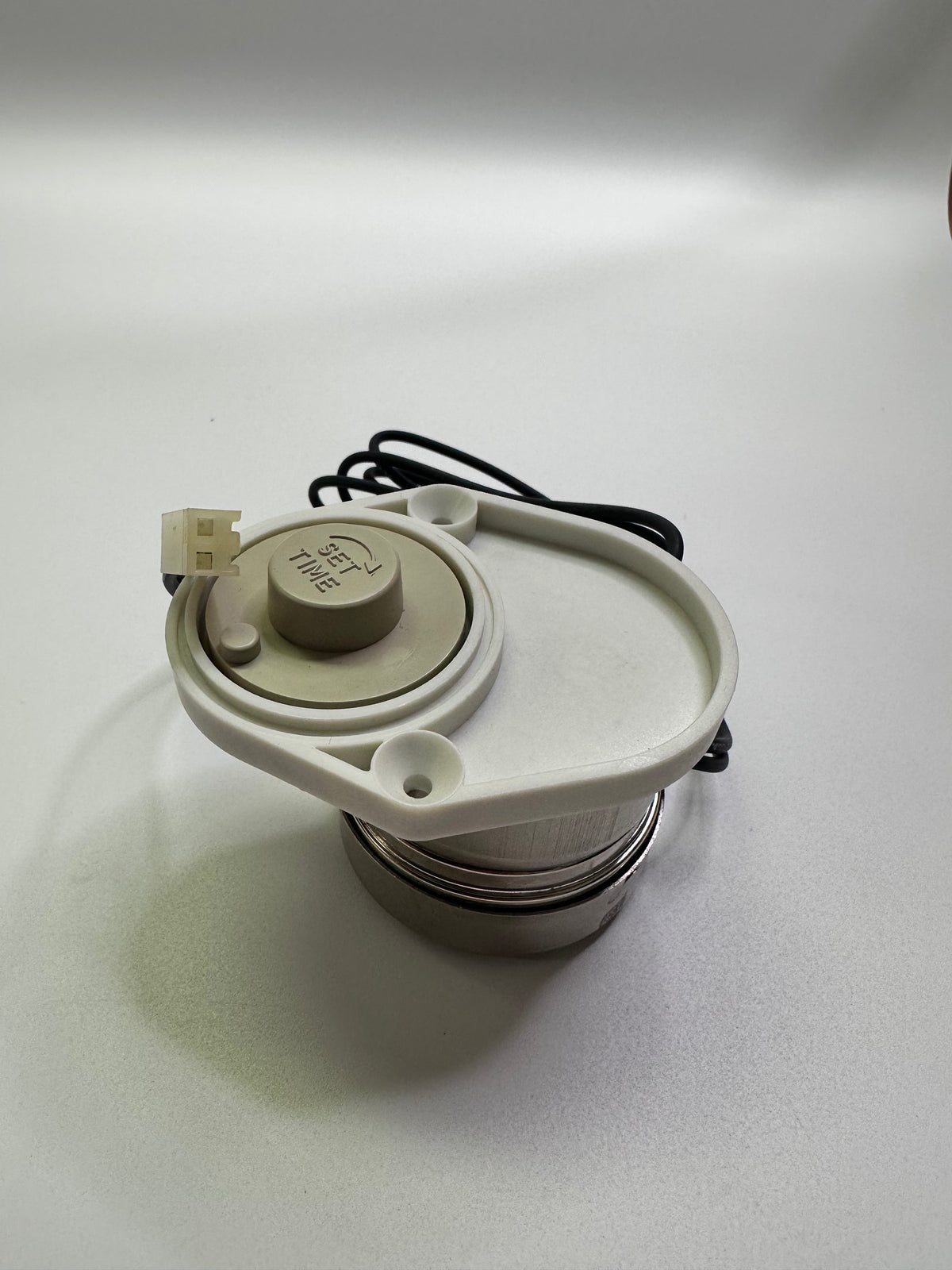 Synchron 36613R-1WR Clock Motor — 24V, 1/24 RPM