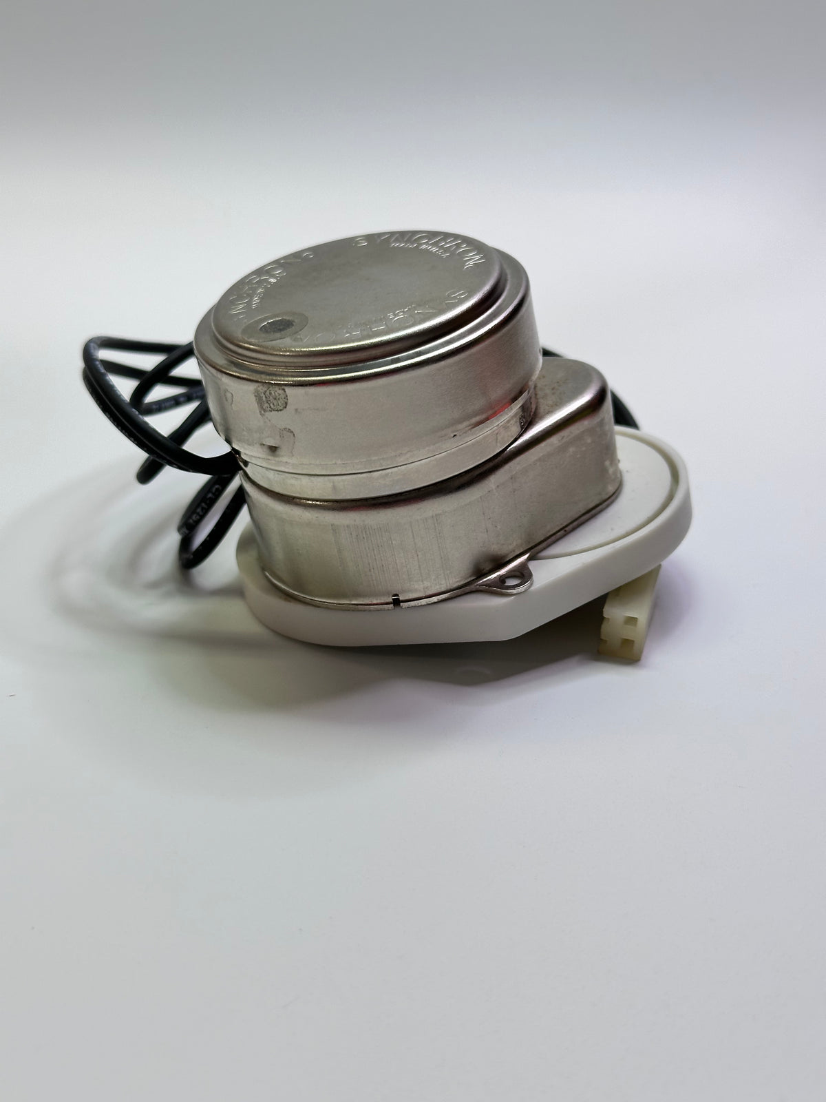 Synchron 36613R-1WR Clock Motor — 24V, 1/24 RPM