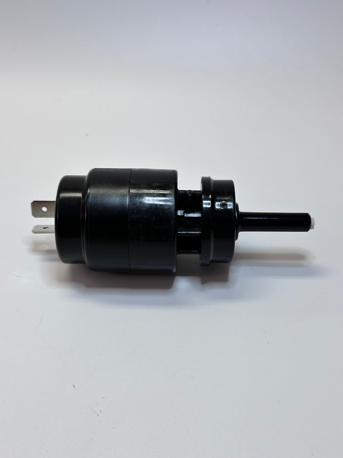 Bosch 0392040001 24V Washer Fluid Pump – Sandvik 08900780